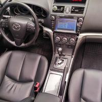 Mazda 6 (біла і чорна) 2011
