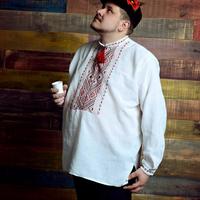 Ведущий Михаил Денисов