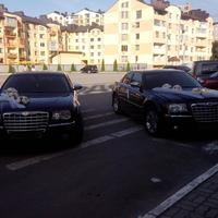 Чорний CHRYSLER 300c