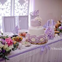 Magenta flowers & decor