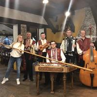Ансамбль карпатських музик "Бескид"