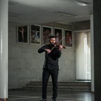 Скрипач Эмиль Алиев