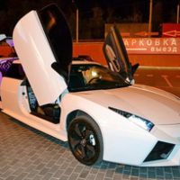 003 Лимузин Lamborghini Reventon белая