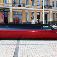 009 Лимузин Chrysler 300C бордовый