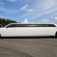 014 Лимузин Chrysler 300C Limo white