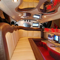 016 Лимузин Chrysler 300C черный