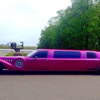 035 Лимузин ретро Excalibur розовый