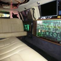 046Лімузин Lincoln Town Car 120 ванільни