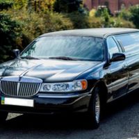 049 Лімузин Lincoln Town Car 120 чорний