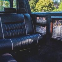 052 Лімузин Lincoln Town Car оренда