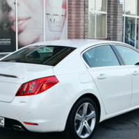 144 Peugeot 508GT білий оренда авто з во