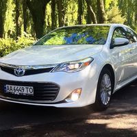 147 Toyota Avalon белая аренда Киев