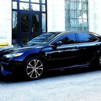 149 Toyota Camry V70 чорна оренда авто з