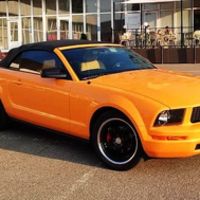 159 Кабриолет Ford Mustang GT оранжевый