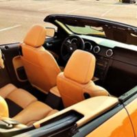 159 Кабриолет Ford Mustang GT оранжевый