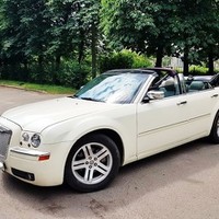 220 Кабриолет Chrysler 300C белый аренда
