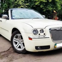 220 Кабриолет Chrysler 300C белый аренда