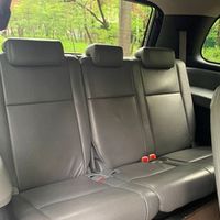237 Внедорожник Toyota Sequoia серебро