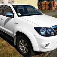 266 Внедорожник Toyota Fortuner белая
