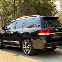 254 Внедорожник Toyota Land Cruiser 200