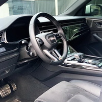 037 Внедорожник Audi Q8 S Line белая
