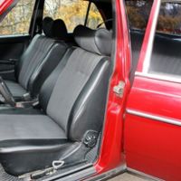 216 Ретро автомобиль Mercedes W123