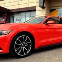 121 Ford Mustang GT 3.7 красный спорткар