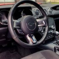 121 Ford Mustang GT 3.7 красный спорткар