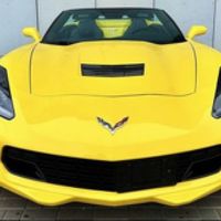 11Кабриолет Chevrolete Corvette Stingray