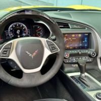 11Кабриолет Chevrolete Corvette Stingray