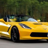 11Кабриолет Chevrolete Corvette Stingray
