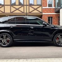 374  Bнедорожник Mercedes GLE 350