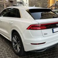 037 Внедорожник Audi Q8 S Line белая