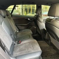 037 Внедорожник Audi Q8 S Line белая