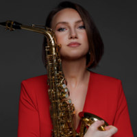 саксофоністка IRYNA_SAX