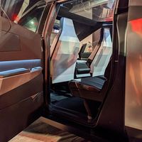 021 Tesla Cybertruck аренда на фотосесси