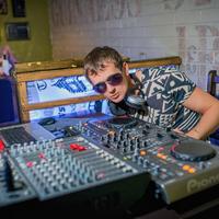 DJ - Ди-Джей(Dj) - на Свадьбу, Юбилей, Корпоратив,