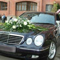 Mercedes E210