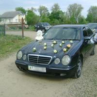 Mercedes E210