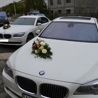 Весільний кортеж  автомобілями преміум класу BMW