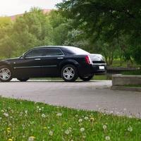 CRYSLER 300c ЧОРНИЙ & БІЛИЙ
