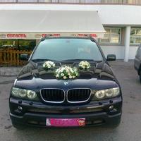 BMW X5 - весільний кортеж