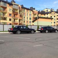 LINCOLN TOWN CAR