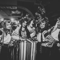 Шоу-балет 4YOU : міми, живі столи, хостес, постано