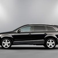 Автомобиль Audi Q7