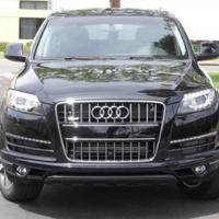 Автомобиль Audi Q7