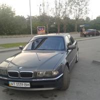 БМВ 740