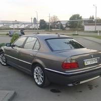 БМВ 740