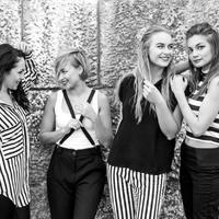 ULTRAMARINE GIRLS BAND