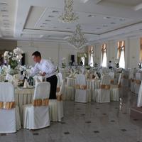 Готельно-ресторанний комплекс Варшава